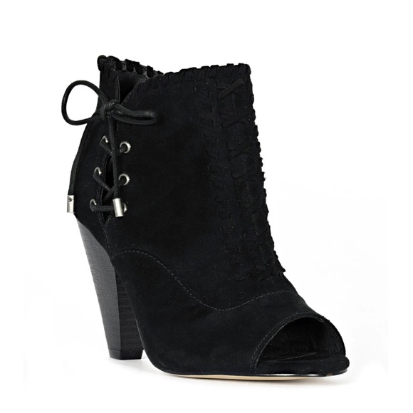 Indigo Rd Women's Finn-A Bootie in Black - Picture 3 of 4